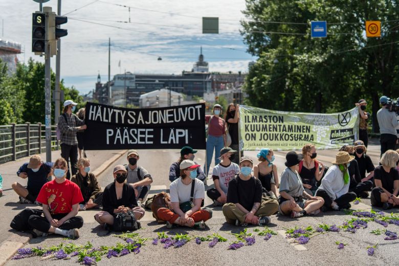 Sosiaalisen median alustat Elokapinan aktivismin&nbsp;välineenä