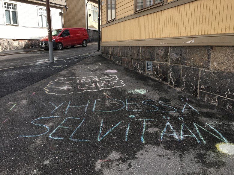 WhatsApp-ryhmä kävelyn tutkimusmenetelmänä